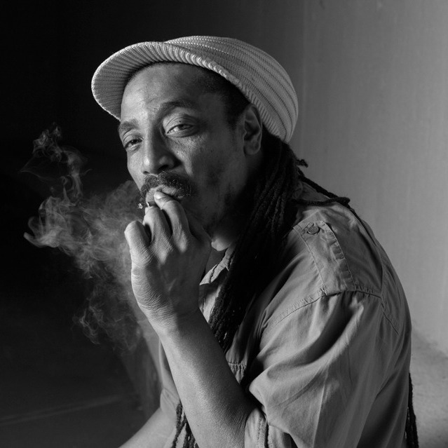 earl sixteen